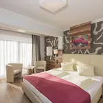 Отель Genusshotel Almrausch Бад Кляйнкирххайм
