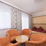 Genusshotel Almrausch Hotel 4*