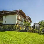 Genusshotel Almrausch Отель Бад Кляйнкирххайм