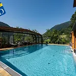 Genusshotel Almrausch Отель Бад Кляйнкирххайм